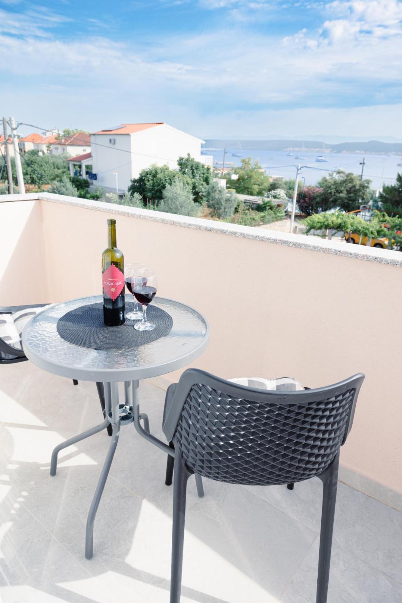 Natalija 4 Stars Apartment