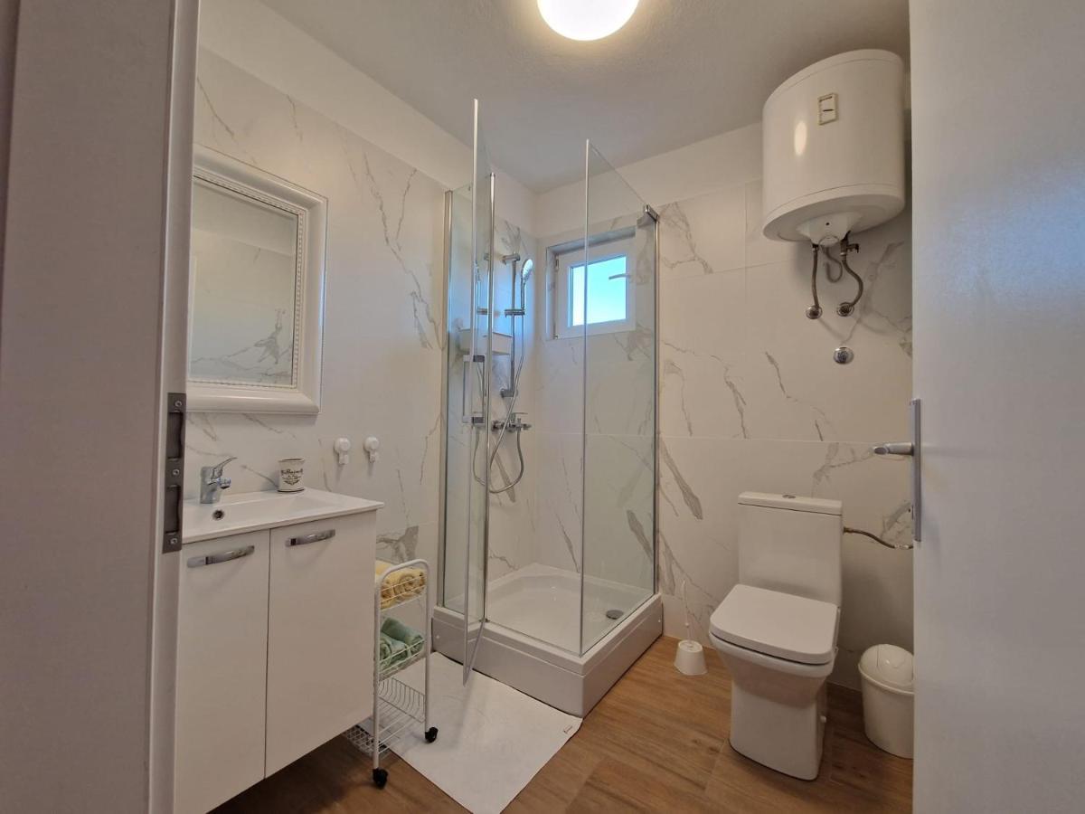 Natalija 4 Stars Apartment *