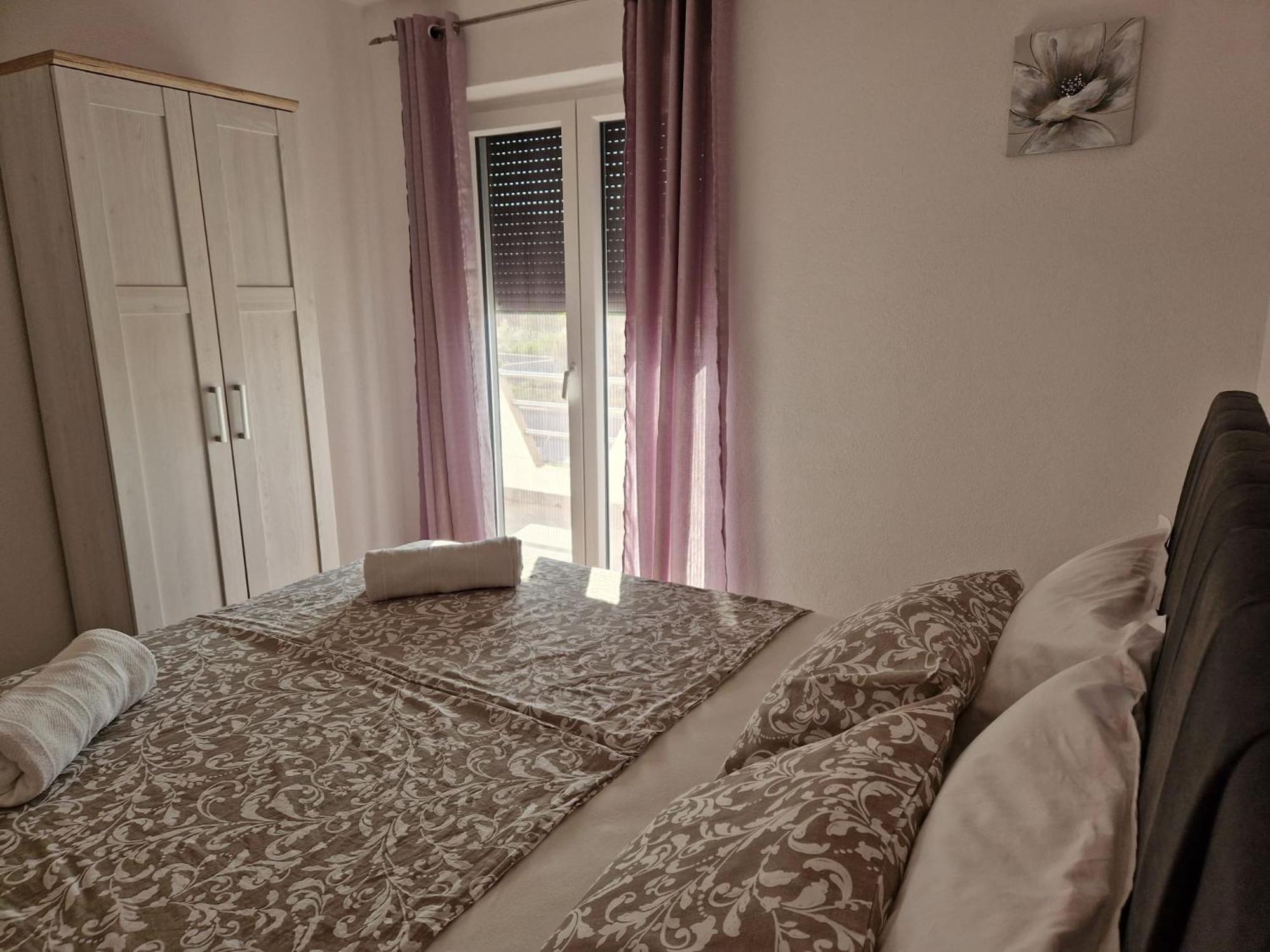 Natalija 4 Stars Apartment Mrljane